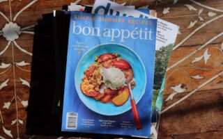 Sustainable Weight Loss Habits with a weekly checklist, walking shoes, and a simple meal plan